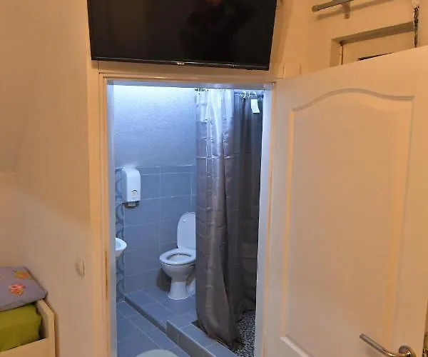 Zelena Dolina Hostel *